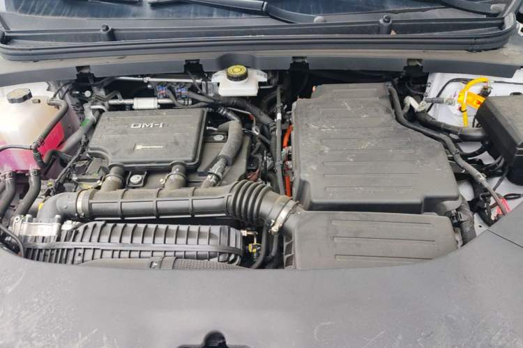 Used BYD Sealion 06 New Energy 2025 Model DM-i 170 Navigation Pro Edition Engine Bay