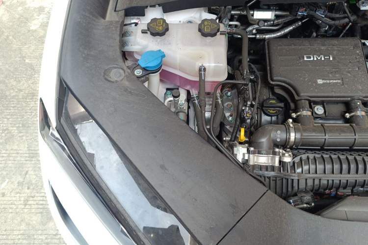 Used BYD Sealion 06 New Energy 2025 Model DM-i 170 Navigation Plus Edition Engine Bay Right
