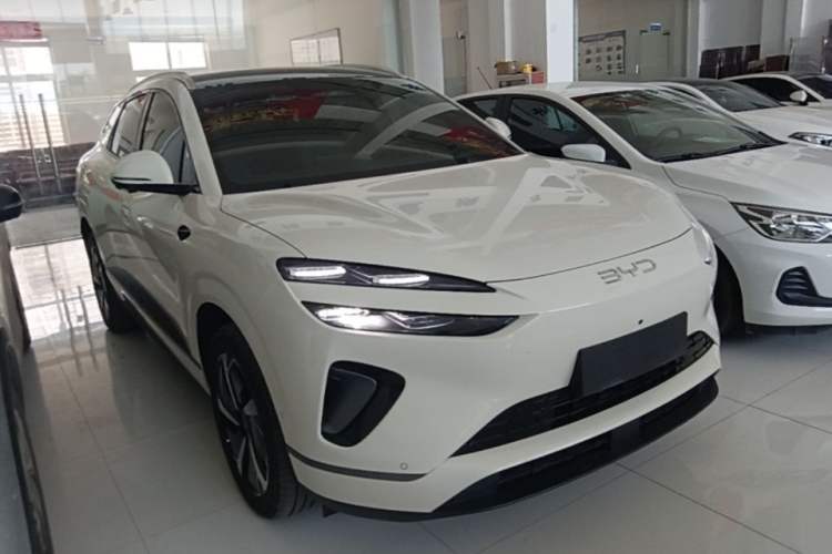 Used BYD Sealion 06 New Energy 2025 Model DM-i 170 Navigation Pro Edition Front Right 45 Deg