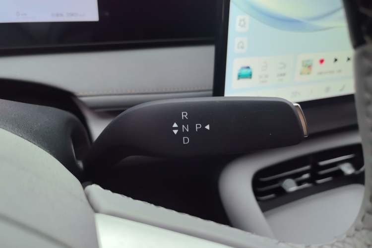 Used BYD Sealion 06 New Energy 2025 Model EV 520 Navigation Edition Gear Lever