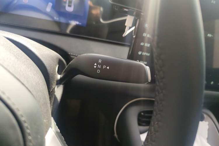 Used BYD Sealion 06 New Energy 2025 Model EV 605 Navigation Pro Edition Gear Lever