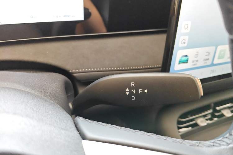 Used BYD Sealion 06 New Energy 2025 Model EV 520 Navigation Edition Gear Lever