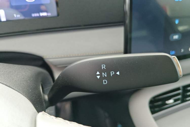 Used BYD Sealion 06 New Energy 2025 Model EV 605 Navigation Pro Edition Gear Lever