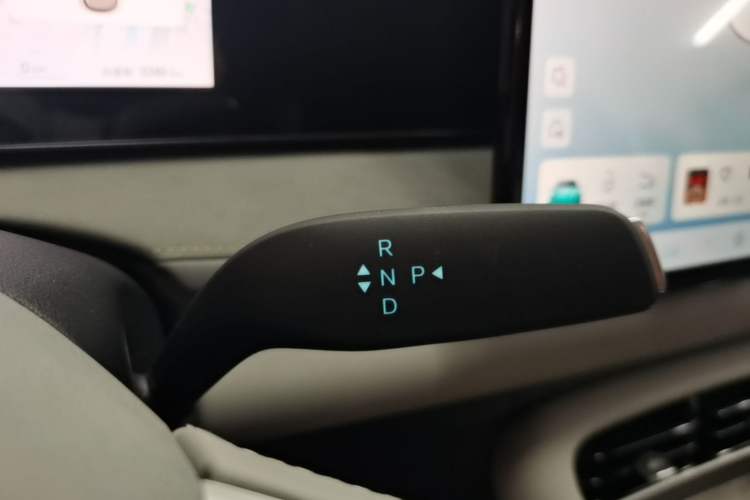 Used BYD Sealion 06 New Energy 2025 Model DM-i 170 Navigation Pro Edition Gear Lever