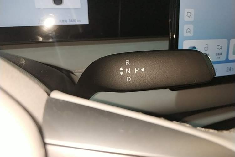 Used BYD Sealion 06 New Energy 2025 Model DM-i 170 Navigation Plus Edition Gear Lever