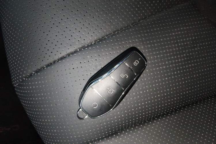 Used BYD Sealion 06 New Energy 2025 Model DM-i 170 Navigation Pro Edition Interior 1