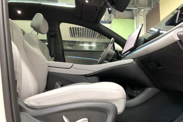 Used BYD Sealion 06 New Energy 2025 Model DM-i 170 Navigation Plus Edition Interior 4
