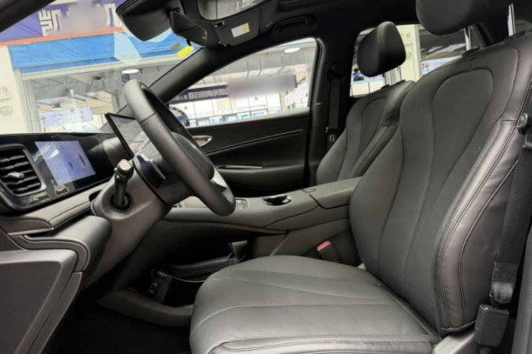 Used BYD Sealion 06 New Energy 2025 Model DM-i 170 Navigation Pro Edition Interior 6