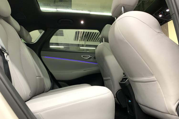 Used BYD Sealion 06 New Energy 2025 Model DM-i 170 Navigation Plus Edition Interior 6