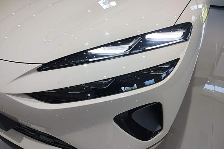Used BYD Sealion 06 New Energy 2025 Model EV 605 Navigation Plus Edition Left Front Headlight