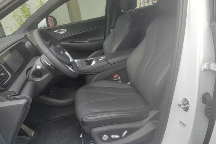 Used BYD Sealion 06 New Energy 2025 Model DM-i 170 Navigation Plus Edition Left Front Seat