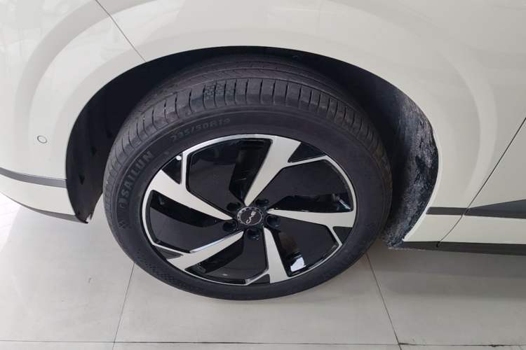Used BYD Sealion 06 New Energy 2025 Model EV 605 Navigation Plus Edition Left Front Wheel Hub
