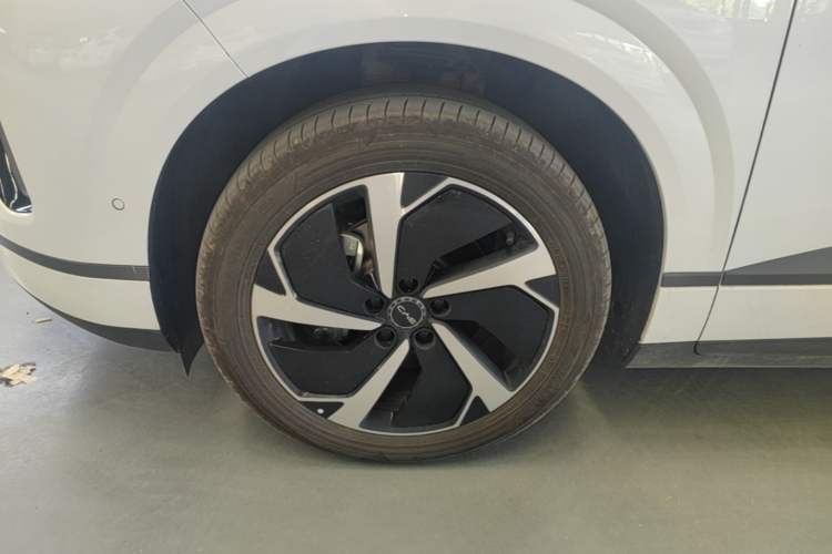 Used BYD Sealion 06 New Energy 2025 Model DM-i 170 Navigation Plus Edition Left Front Wheel Hub