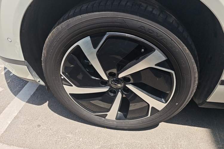 Used BYD Sealion 06 New Energy 2025 Model DM-i 170 Navigation Pro Edition Left Front Wheel Hub