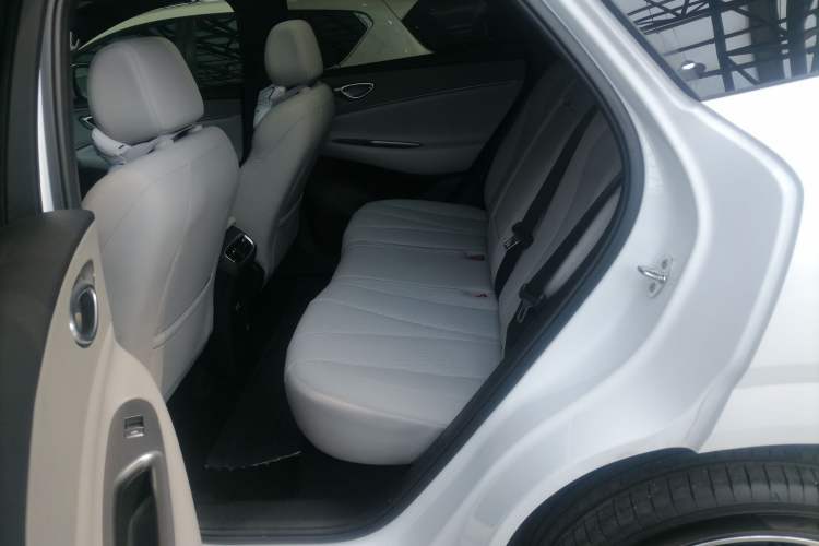 Used BYD Sealion 06 New Energy 2025 Model DM-i 170 Navigation Pro Edition Left Rear Seat