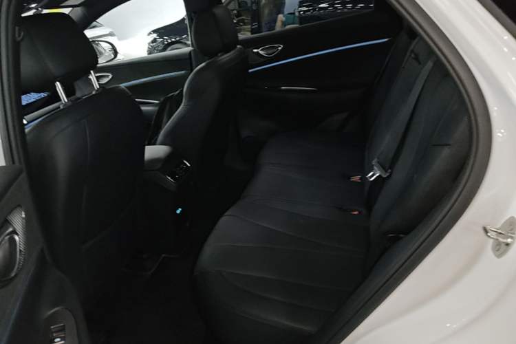 Used BYD Sealion 06 New Energy 2025 Model DM-i 170 Navigation Plus Edition Left Rear Seat
