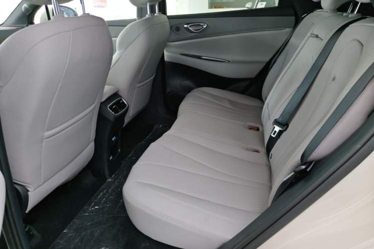 Used BYD Sealion 06 New Energy 2025 Model EV 605 Navigation Pro Edition Left Rear Seat