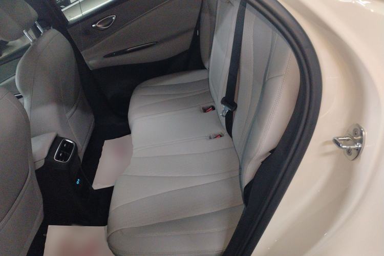 Used BYD Sealion 06 New Energy 2025 Model EV 605 Navigation Pro Edition Left Rear Seat
