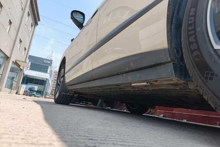 Used BYD Sealion 06 New Energy 2025 Model EV 605 Navigation Pro Edition Left Side Sill
