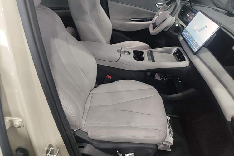 Used BYD Sealion 06 New Energy 2025 Model EV 605 Navigation Plus Edition Right Front Seat