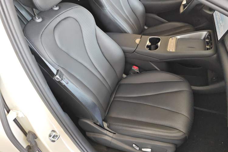 Used BYD Sealion 06 New Energy 2025 Model EV 520 Navigation Edition Right Front Seat