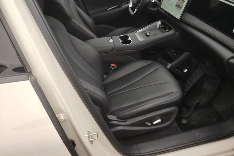 Used BYD Sealion 06 New Energy 2025 Model EV 520 Navigation Edition Right Front Seat