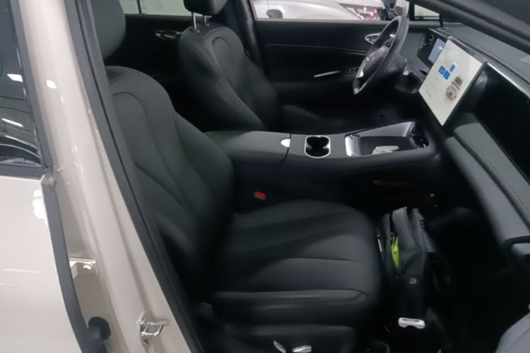 Used BYD Sealion 06 New Energy 2025 Model DM-i 170 Navigation Pro Edition Right Front Seat