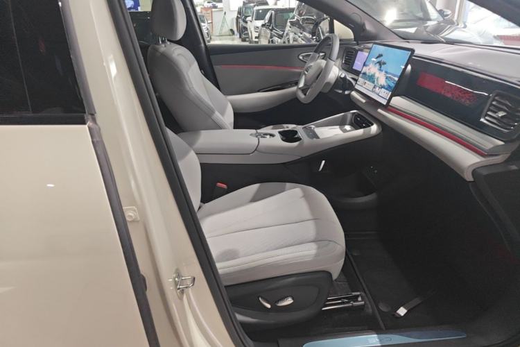 Used BYD Sealion 06 New Energy 2025 Model DM-i 170 Navigation Plus Edition Right Front Seat