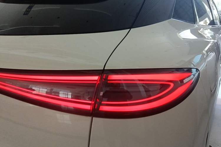 Used BYD Sealion 06 New Energy 2025 Model DM-i 170 Navigation Pro Edition Right Rear Taillight