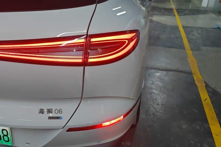 Used BYD Sealion 06 New Energy 2025 Model EV 605 Navigation Pro Edition Right Rear Taillight