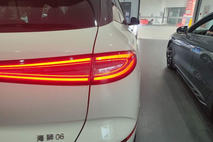 Used BYD Sealion 06 New Energy 2025 Model EV 605 Navigation Plus Edition Right Rear Taillight