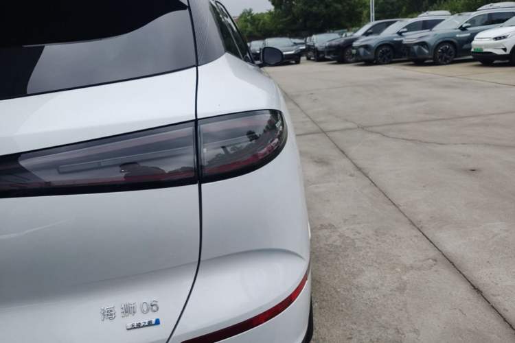 Used BYD Sealion 06 New Energy 2025 Model DM-i 170 Navigation Pro Edition Right Rear Taillight