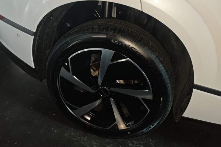 Used BYD Sealion 06 New Energy 2025 Model DM-i 170 Navigation Plus Edition Right Rear Wheel Hub