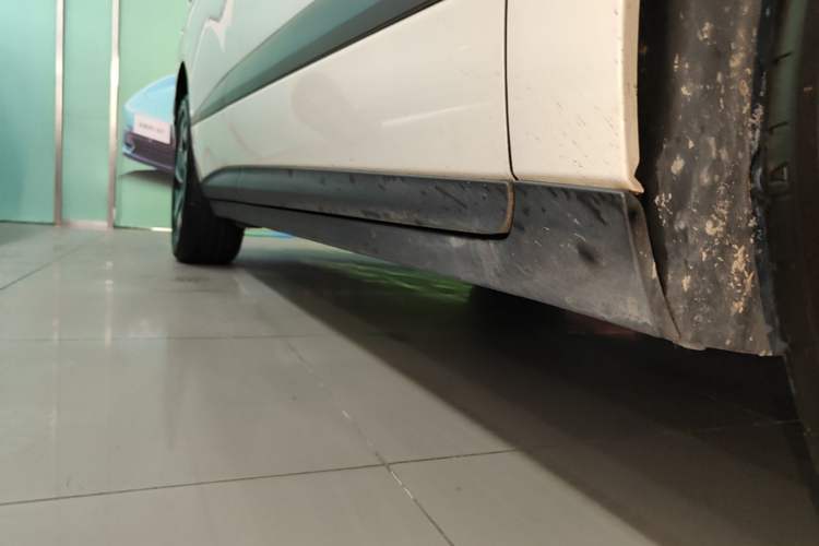 Used BYD Sealion 06 New Energy 2025 Model DM-i 170 Navigation Pro Edition Right Side Sill