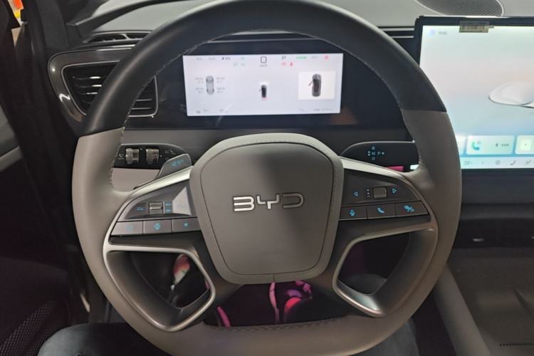 Used BYD Sealion 06 New Energy 2025 Model EV 605 Navigation Pro Edition Steering Wheel