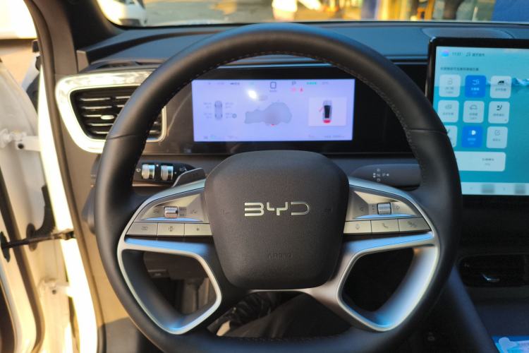 Used BYD Sealion 06 New Energy 2025 Model EV 520 Navigation Edition Steering Wheel
