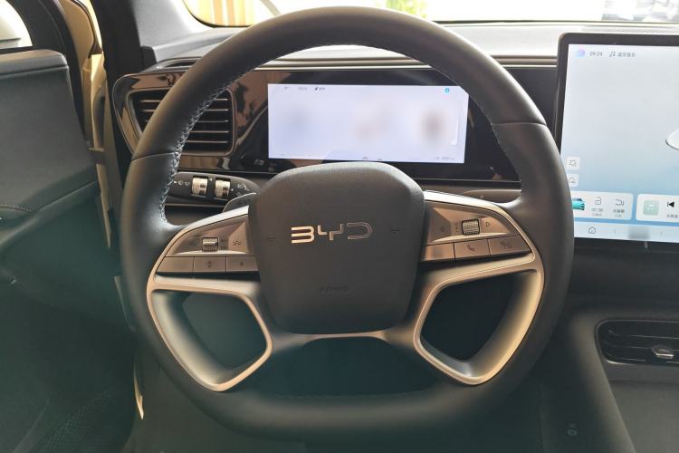 Used BYD Sealion 06 New Energy 2025 Model EV 520 Navigation Edition Steering Wheel