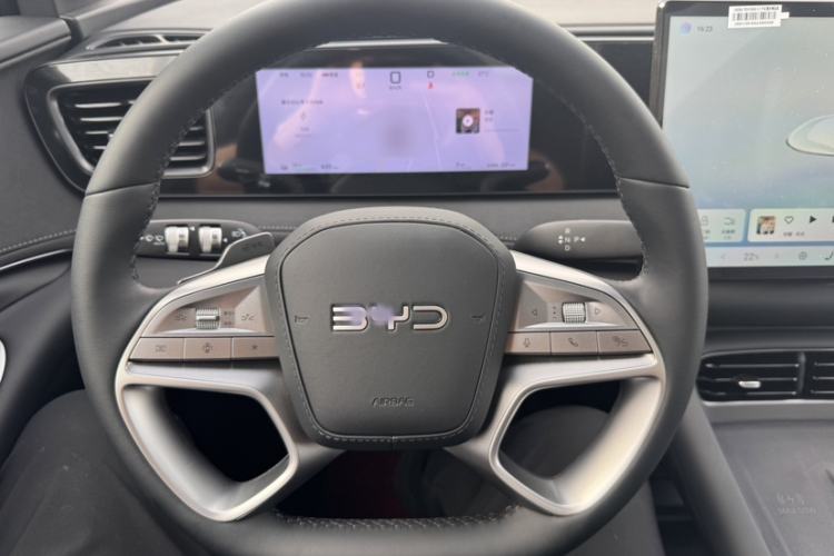Used BYD Sealion 06 New Energy 2025 Model EV 605 Navigation Pro Edition Steering Wheel