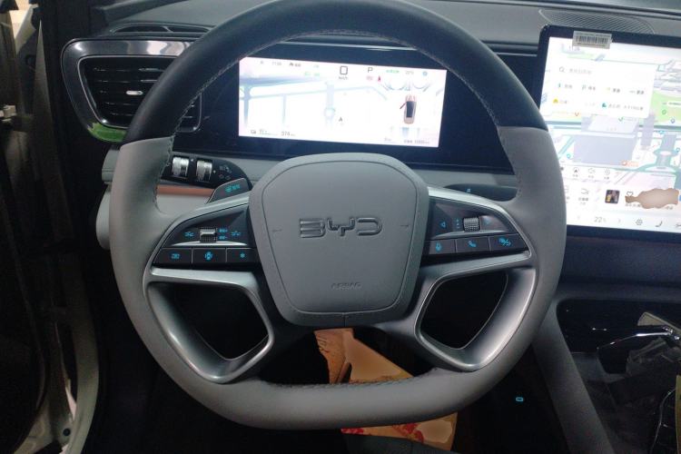 Used BYD Sealion 06 New Energy 2025 Model EV 605 Navigation Pro Edition Steering Wheel