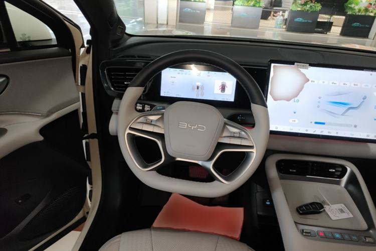Used BYD Sealion 06 New Energy 2025 Model DM-i 170 Navigation Pro Edition Steering Wheel