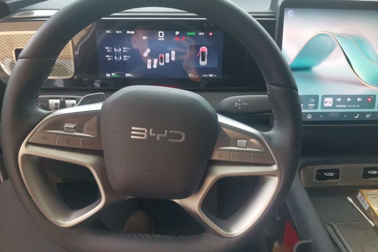 Used BYD Sealion 06 New Energy 2025 Model EV 520 Navigation Edition Steering Wheel