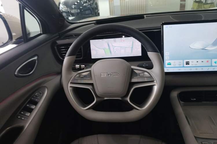 Used BYD Sealion 06 New Energy 2025 Model EV 605 Navigation Plus Edition Steering Wheel