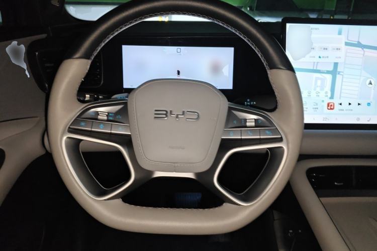 Used BYD Sealion 06 New Energy 2025 Model EV 605 Navigation Pro Edition Steering Wheel