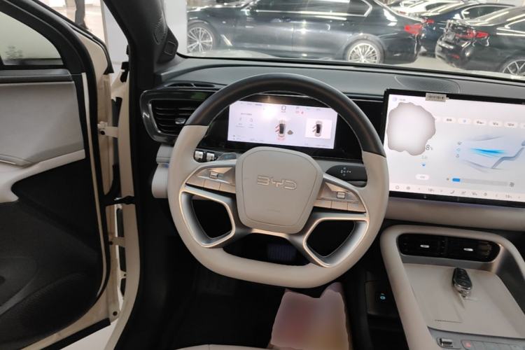 Used BYD Sealion 06 New Energy 2025 Model DM-i 170 Navigation Pro Edition Steering Wheel