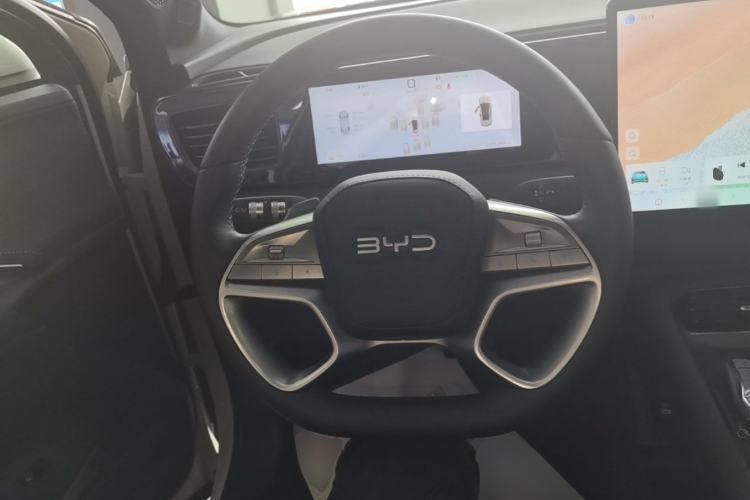 Used BYD Sealion 06 New Energy 2025 Model EV 605 Navigation Pro Edition Steering Wheel