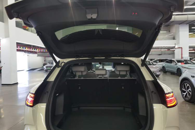 Used BYD Sealion 06 New Energy 2025 Model EV 520 Navigation Edition Trunk