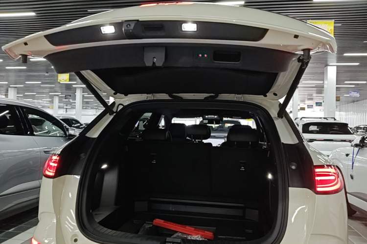 Used BYD Sealion 06 New Energy 2025 Model DM-i 170 Navigation Plus Edition Trunk