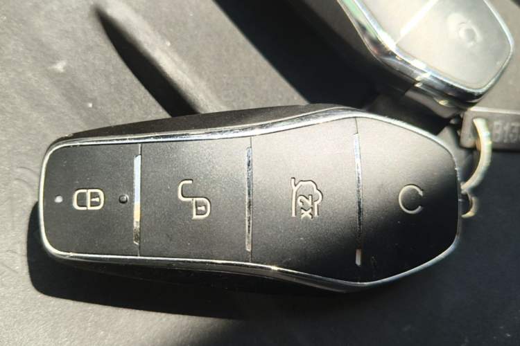 Used BYD Sealion 06 New Energy 2025 Model EV 605 Navigation Plus Edition Vehicle Key