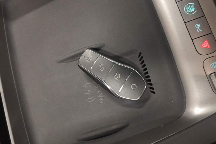 Used BYD Sealion 06 New Energy 2025 Model EV 605 Navigation Pro Edition Vehicle Key