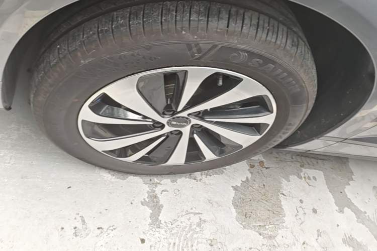 Used BYD Sealion 06 New Energy 2026 EV 605 Navigation Edition Left Front Wheel Hub